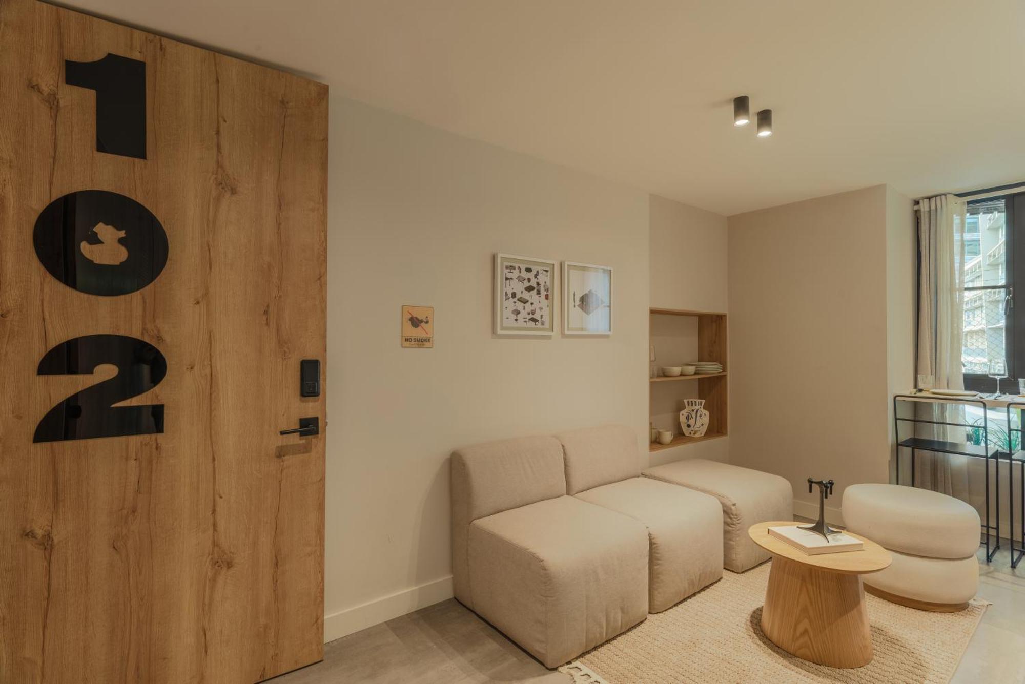 Apartment Patito Feo - Poblado Medellín Eksteriør bilde