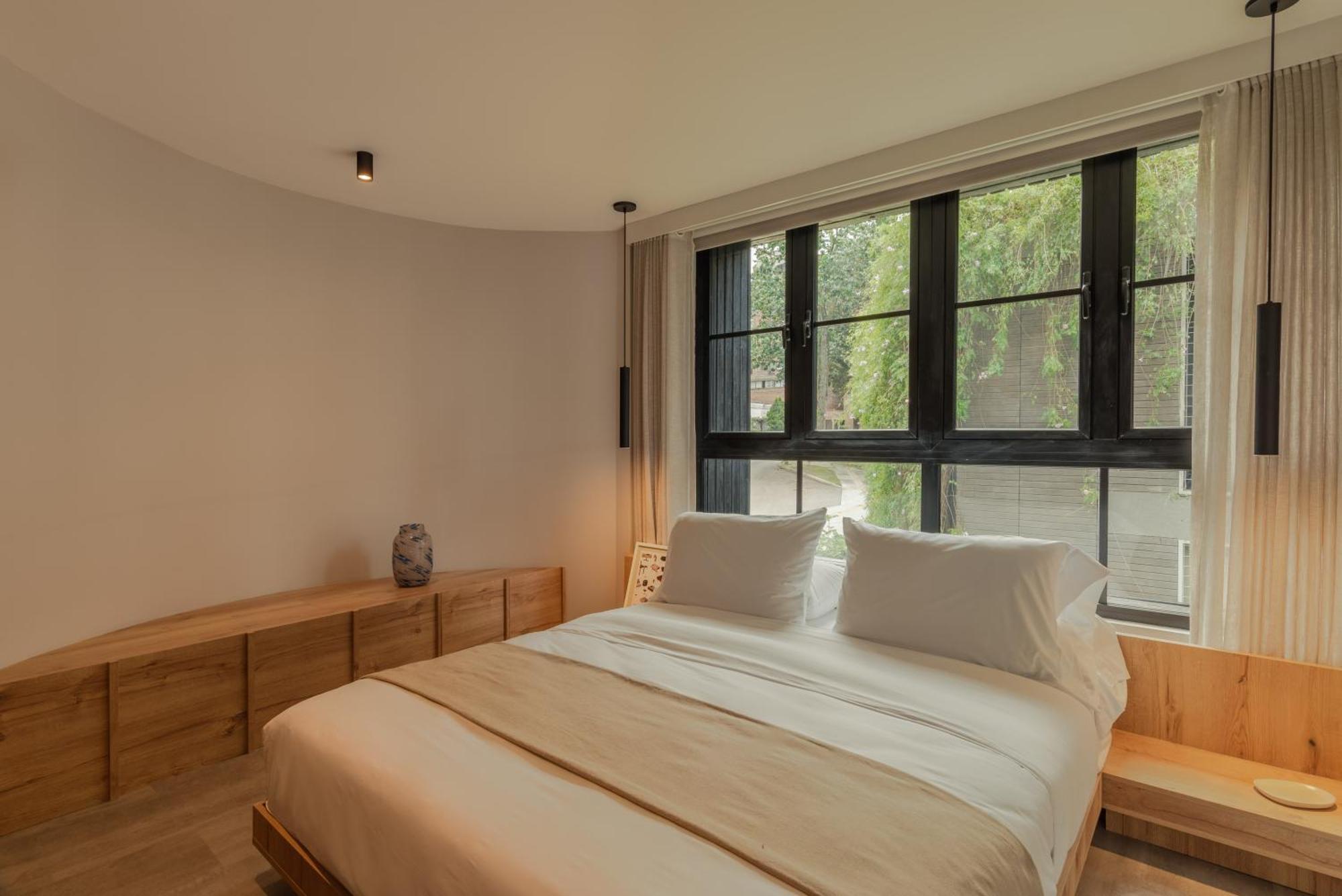 Apartment Patito Feo - Poblado Medellín Eksteriør bilde